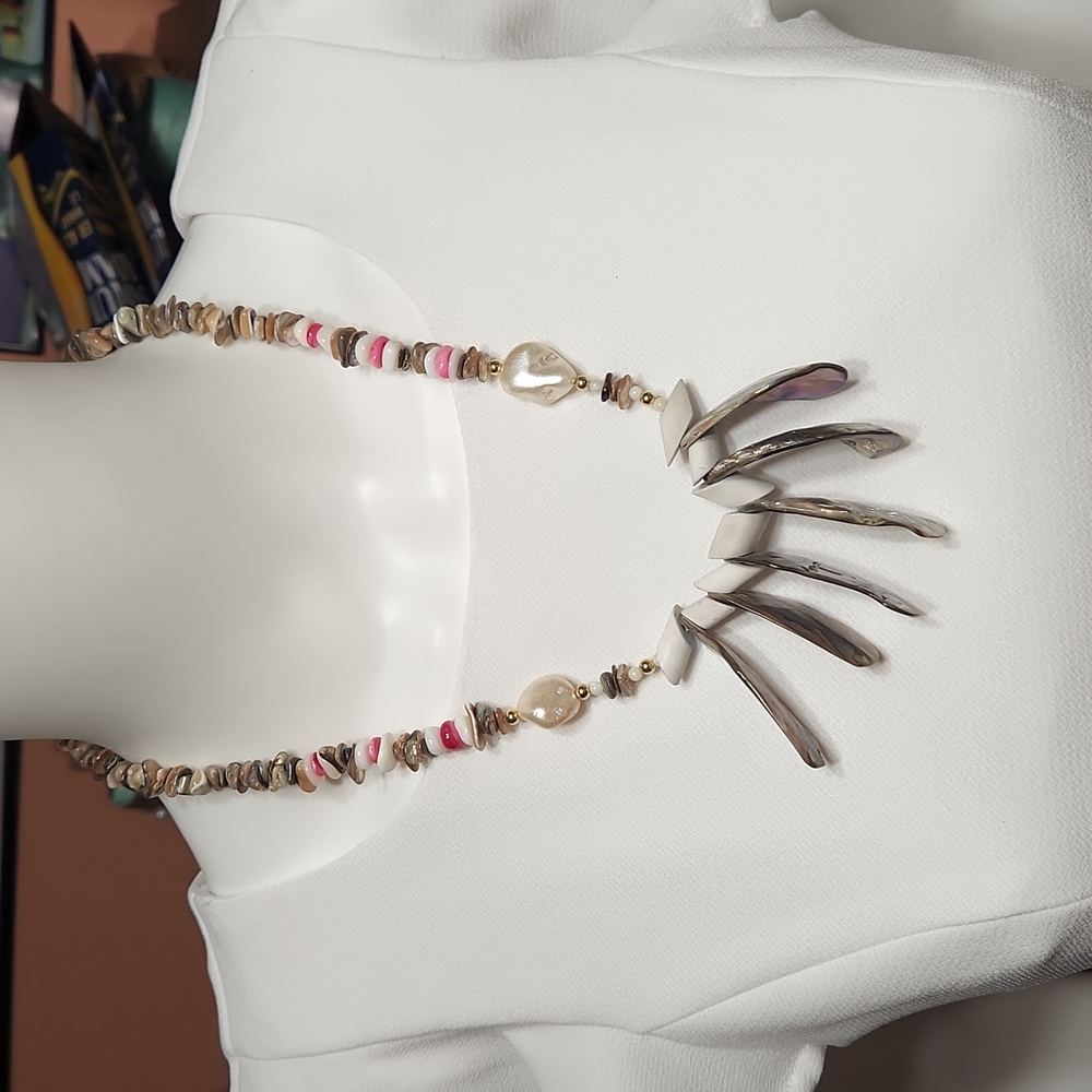 Mermaid Beach Vibes Shell Necklace